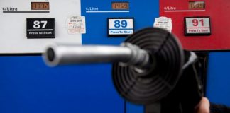 دولت کانادا تخفیف مالیات کربن را برای سه استان کاهش می دهد