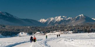 طولانیترین مسیر اسکیت روی یخ دنیا در بریتیشکلمبیا