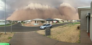 استرالیا حالا درگیر طوفان گرد و غبار، تگرگ و سیلاب است