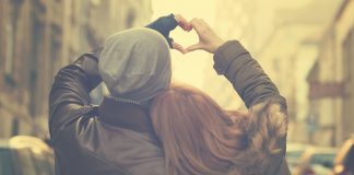 چرا عشق پديدهاى قدرتمند است؟