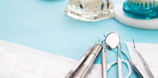 یکی از دندان پزشکان مترو ونکوور که در کنفرانس Pacific 2020 شرکت کرده بود، در اثر کرونا در گذشت