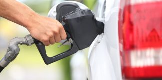 اثرات کاهش بهای سوخت بر اقتصاد کانادا