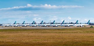 تبدیل شدن فرودگاه بین المللی ونکوور به پارکینگ هواپیماهای مختلف