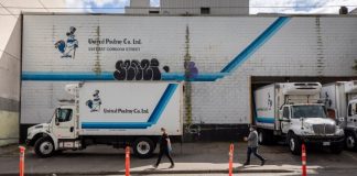 شیوع کووید-۱۹ در بین کارکنان یک کارخانه فرآوری مرغ در ونکوور