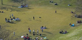 آلبرتا اجازه تجمعات 50 نفری در فضای باز را صادر کرد