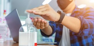 پرسشهایی درباره بازگشایی مشاغل: آیا کارمندها حق امتناع از کار دارند؟