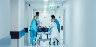 دولت بی.سی: اضافه حقوق به کارمندان بهداشت و مددکاران اجتماعی میدهیم