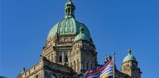 یک میلیارد دلار برای احیای اقتصاد بریتیش کلمبیا BC legislature