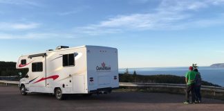 پنج دلیل برای سفر با RV در کانادا