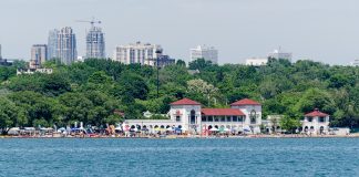 ناامن شدن ساحل تورنتو برای شنا به دلیل ازدیاد باکتری E. coli