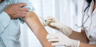 چه کسانی در کانادا در اولویت دریافت واکسن کووید۱۹ هستند؟