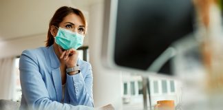 اجباری شدن ماسک در محیطهای کار کلگری و ادمونتون