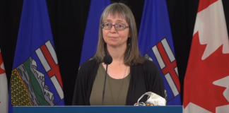 دکتر هینشا: آلبرتا نیازمند ضوابط جدید برای مقابله با کووید-۱۹ است