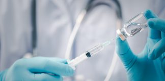 کنفرانس خبری جیسون کِنی درباره واکسیناسیون کووید-۱۹ در آلبرتا