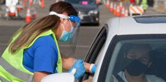 راهاندازی اولین مرکز واکسیناسیون drive-thru در کلگری