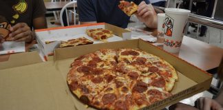 پیشنهاد خوشمزه Little Caesars برای کاناداییها