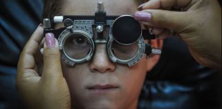 تاثیر تماشای طولانیمدت صفحه نمایشگر بر چشم