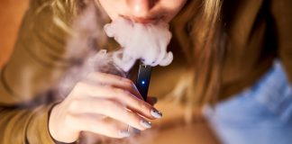 کاهش استفاده از ویپ در میان دانشآموزان کانادایی