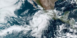 امواج طوفان هیلاری بزودی به کانادا میرسد