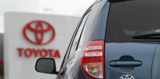 فراخوان ۲۵۰ هزار خودروی تویوتا RAV4 به علت خطر آتشسوزی