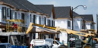 احتمال کاهش ده درصدی قیمت مسکن در ابتدای سال آینده