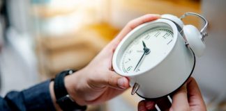 تاریخ اجرای برنامه DST و جلو کشیدن ساعت