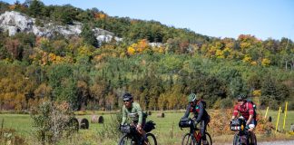 ماجراجویی با دوچرخه و کمپینگ در اطراف مرز ایالاتمتحده