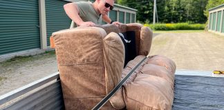 درآمد 600 هزار دلاری یک پرستار با خرید و فروش مبلمان