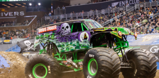 برگزاری مسابقات مانستر تراک در شهر کلگری