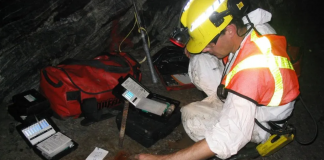 کشف حوضچه آب به قدمت ۲ میلیارد سال در کانادا