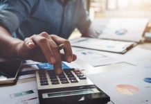 کاناداییها به سمت ورشکستگی پیش میروند