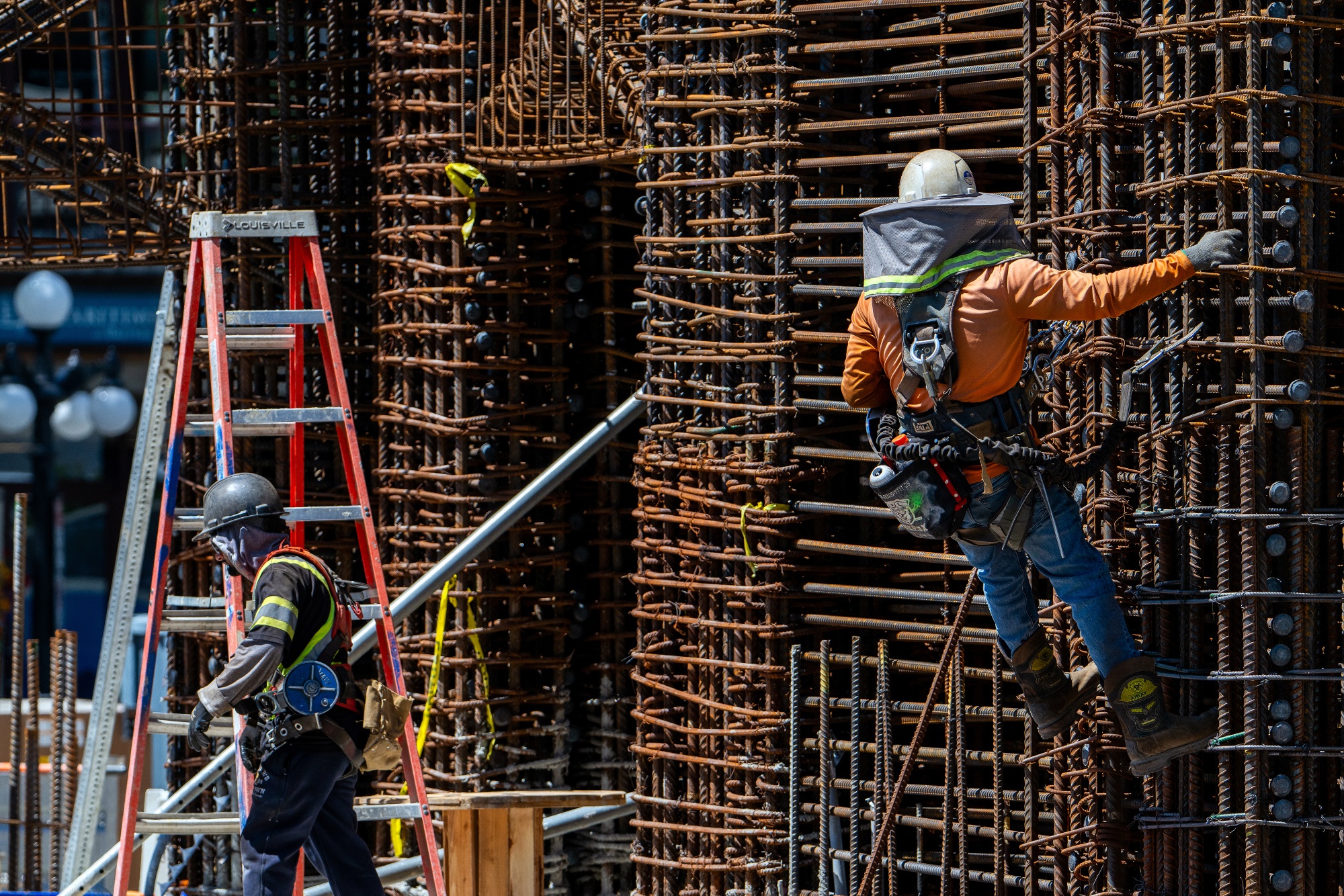 تغییرات جدید با هدف کاهش نیروی کار موقت خارجی