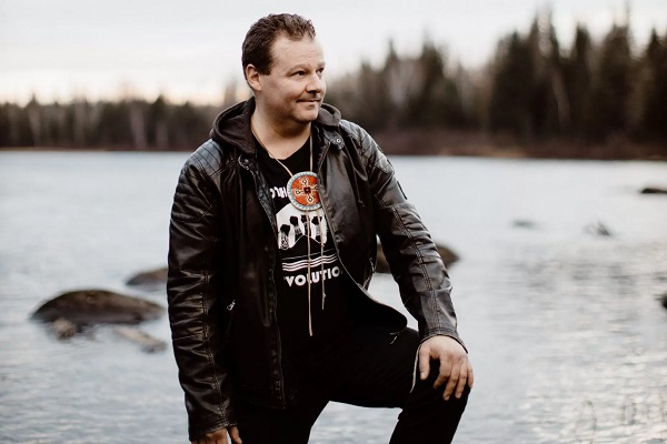 MIKE PAUL KUEKUATSHEU