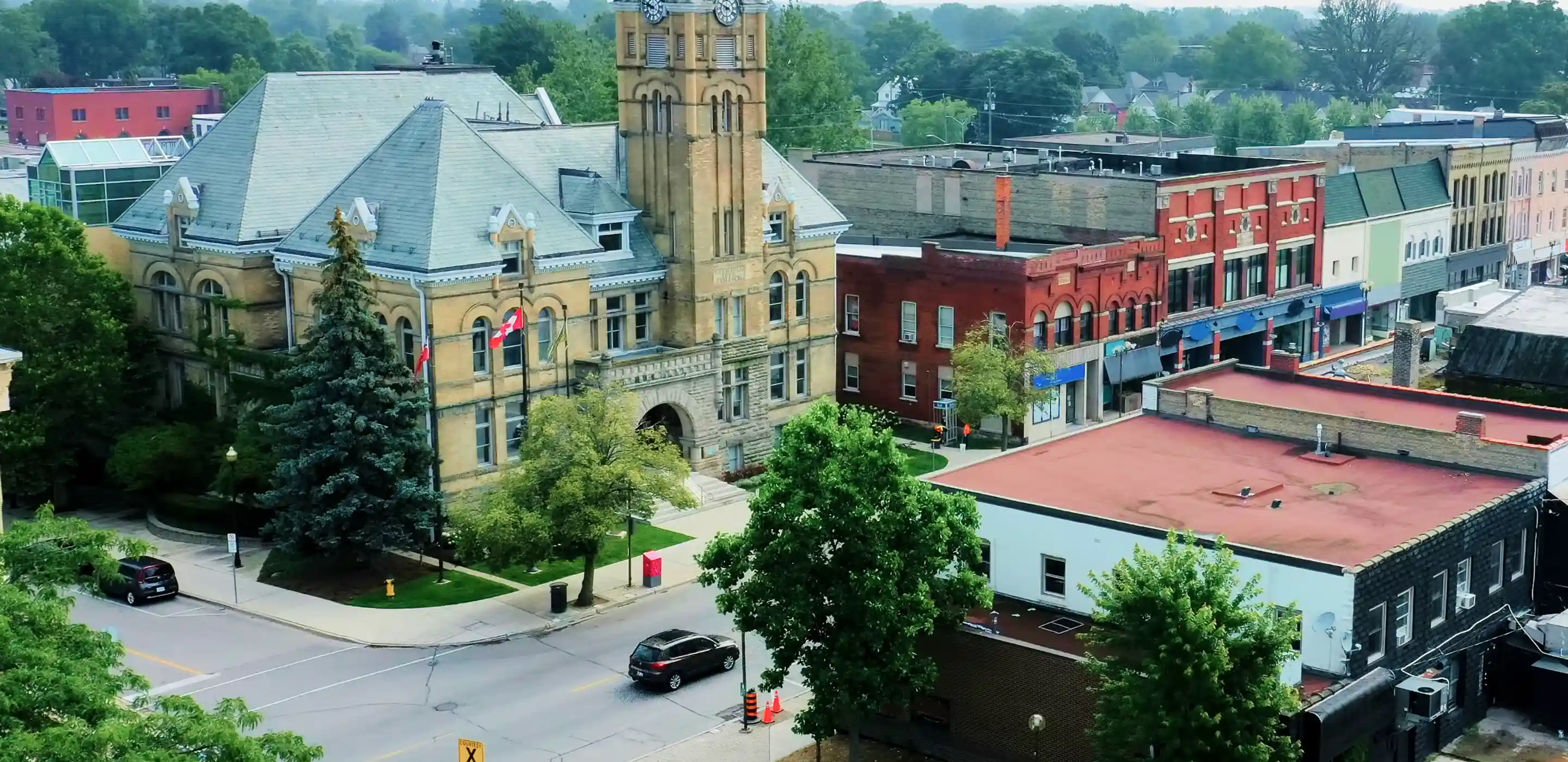 Houses and buildings in St. Thomas Ontario
