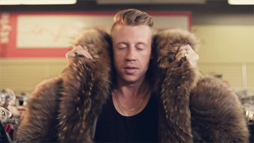 11 Reasons To Join The #GOODWILLCHALLENGE 2 thrift shop shopping GIF downsized