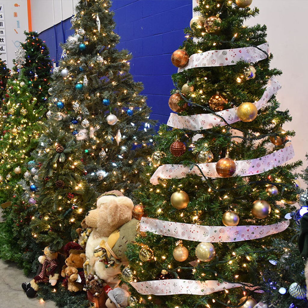 Christmas Tree Auction 1 Trees IG