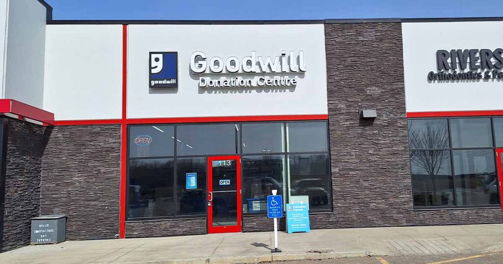 Fort Saskatchewan Heartland Goodwill Donation Centre exterior entrance doors.