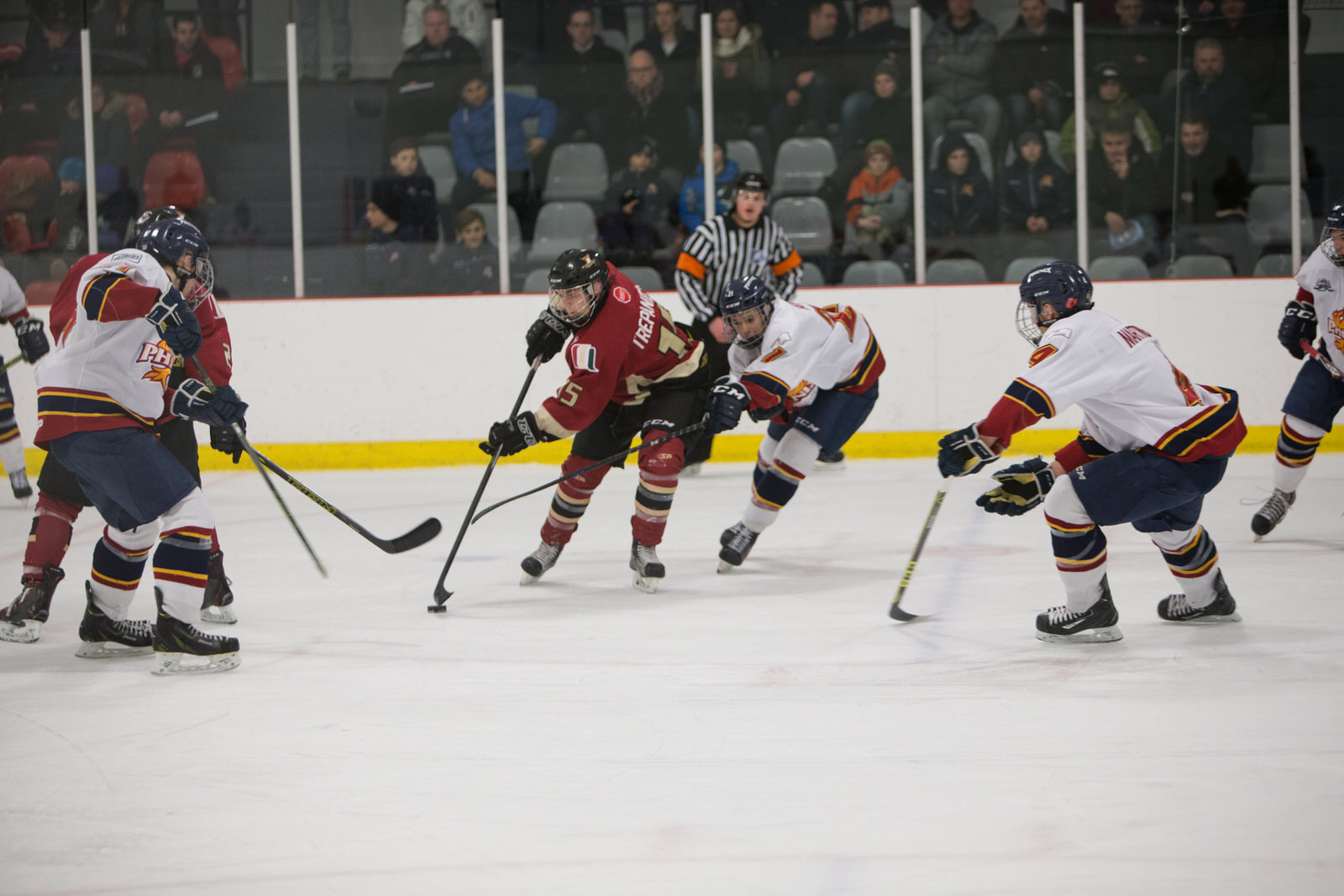 Quart de finale midget AAA : les Riverains perdent aussi le 2e match
