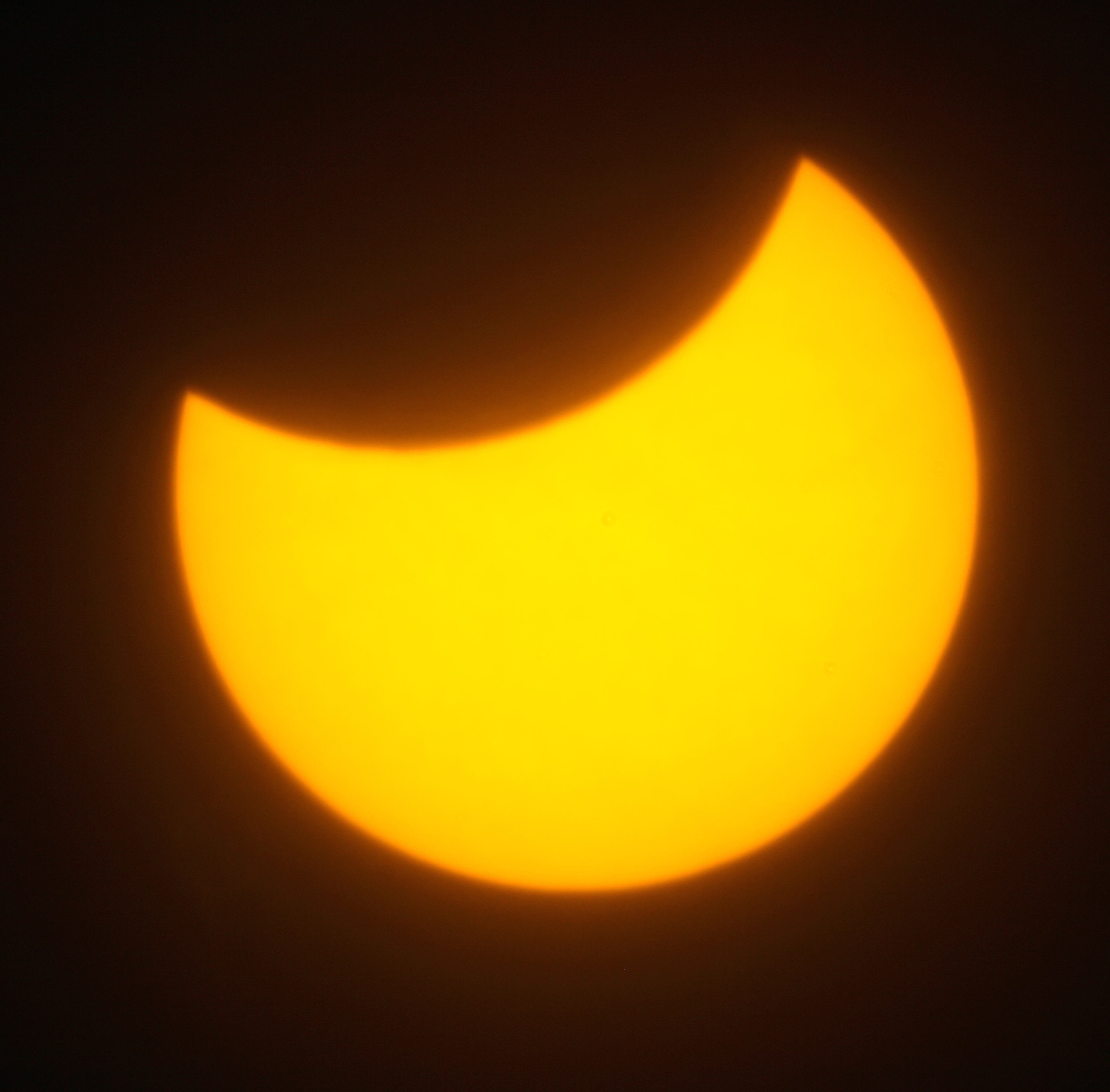 Éclipse partielle de Soleil est prévue à 14 h 38, le 21 août