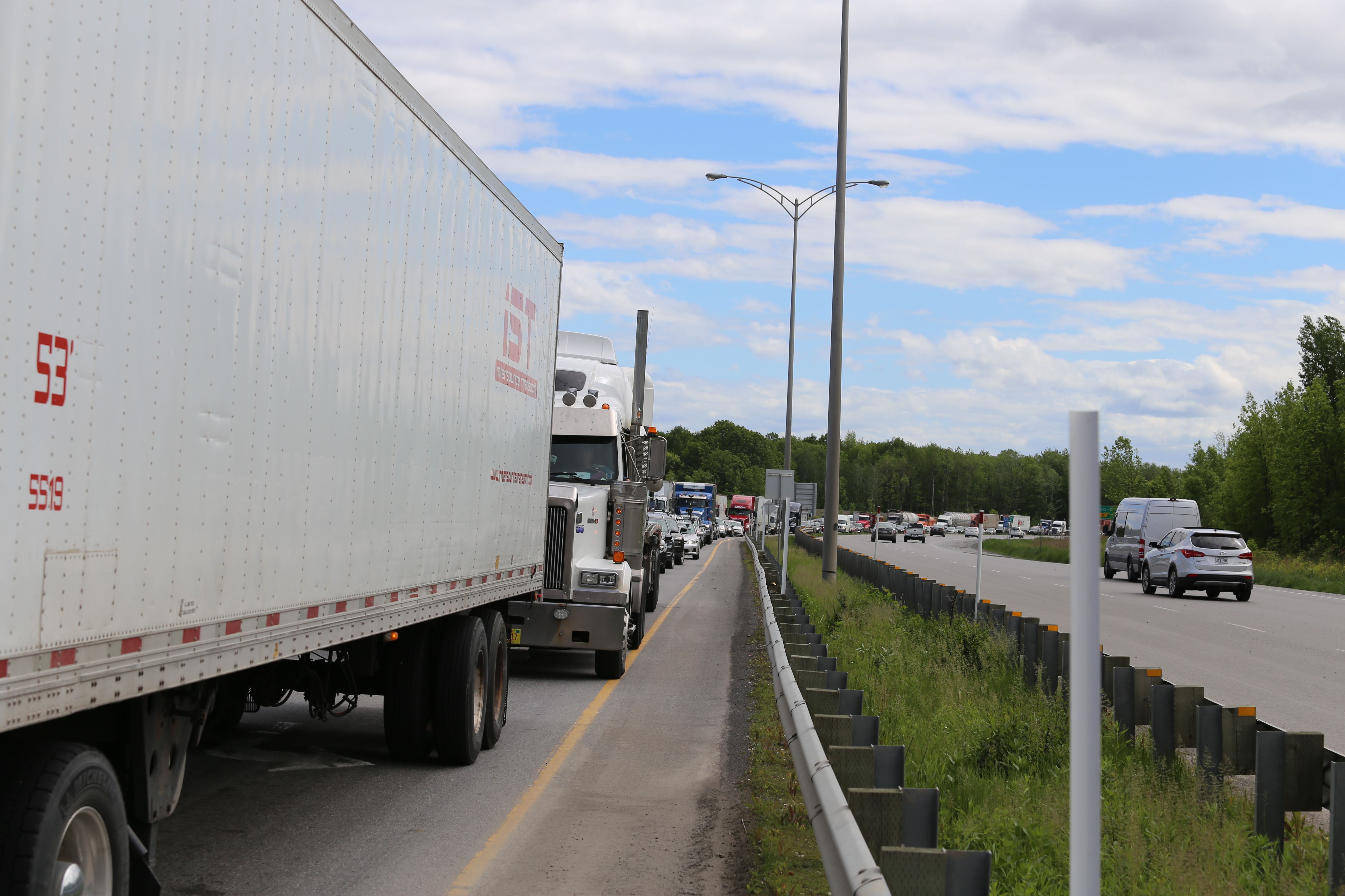 Un accident congestionne l&rsquo;autoroute 730