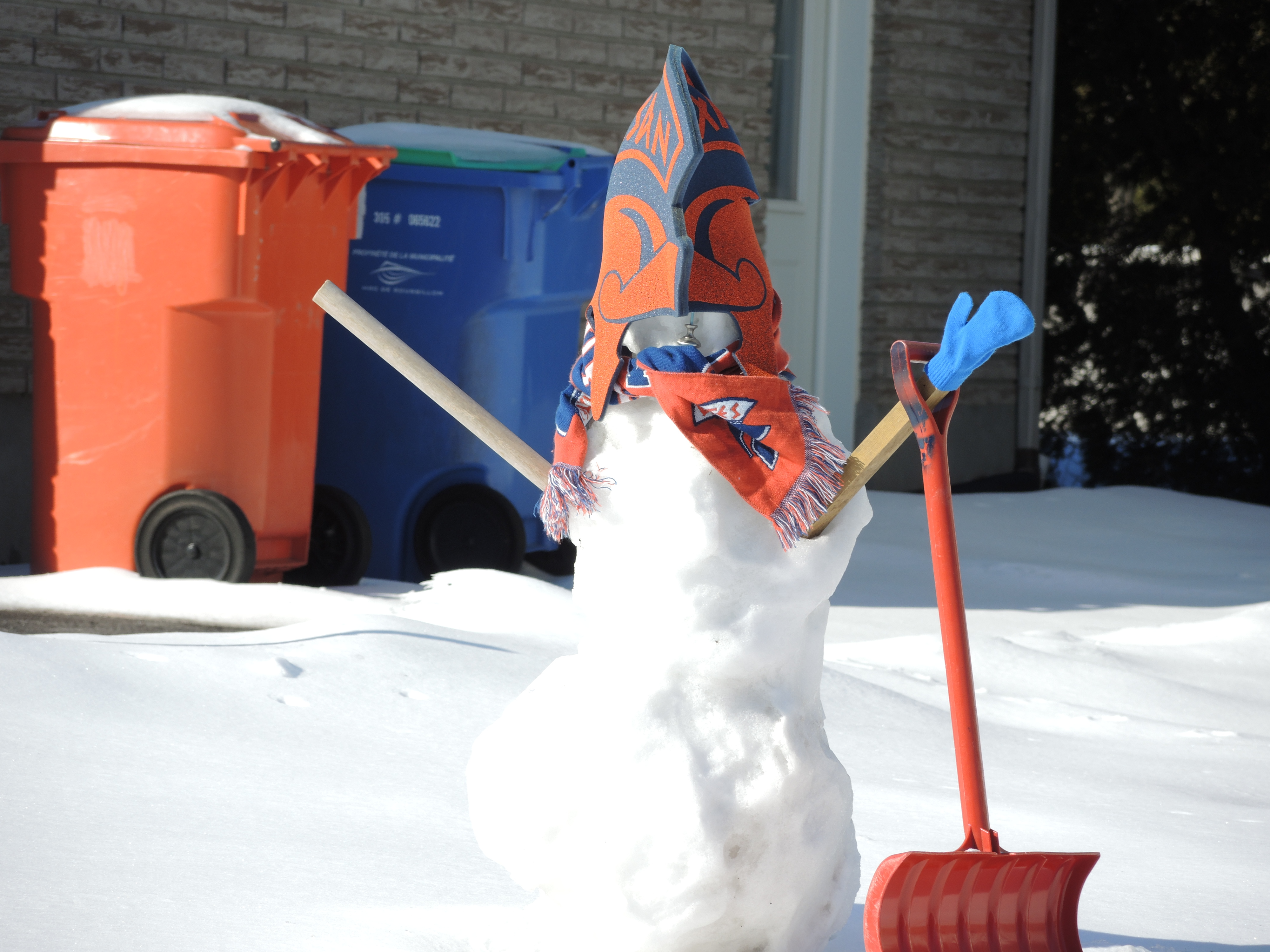 Même les bonhommes de neige ont froid!