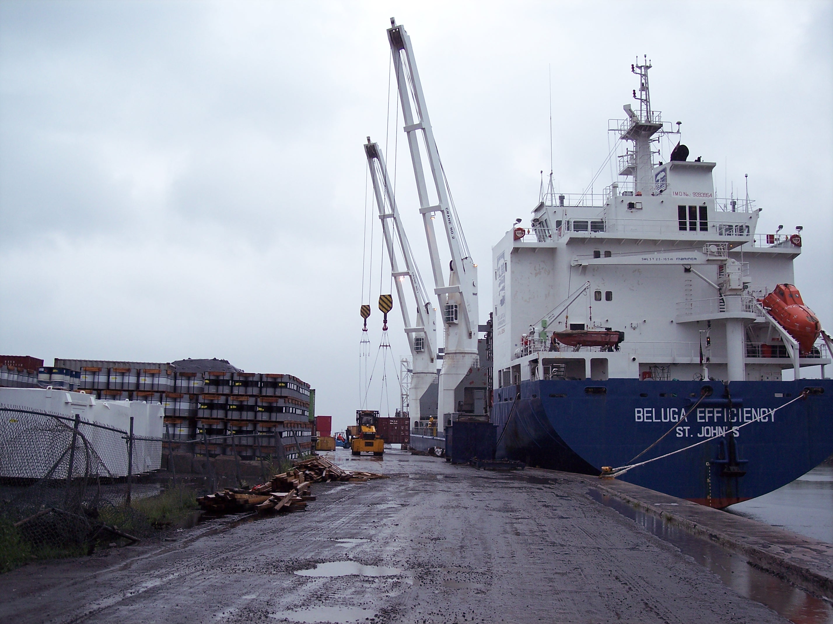 Une zone industrialo-portuaire à Sainte-Catherine