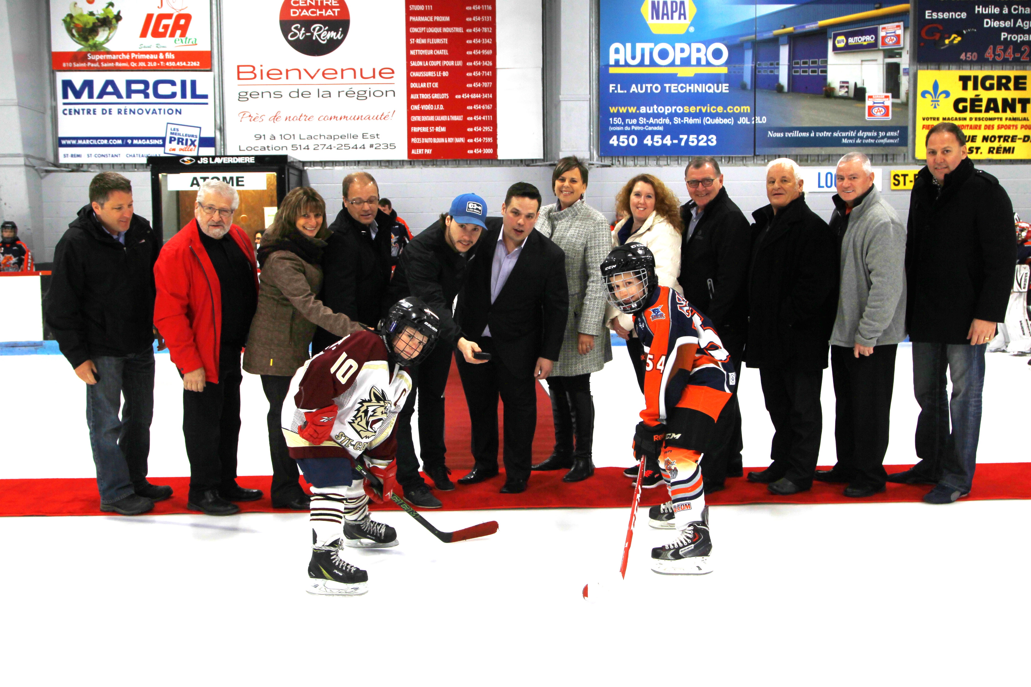 Le Tournoi provincial atome-peewee de Saint-Rémi bat son plein