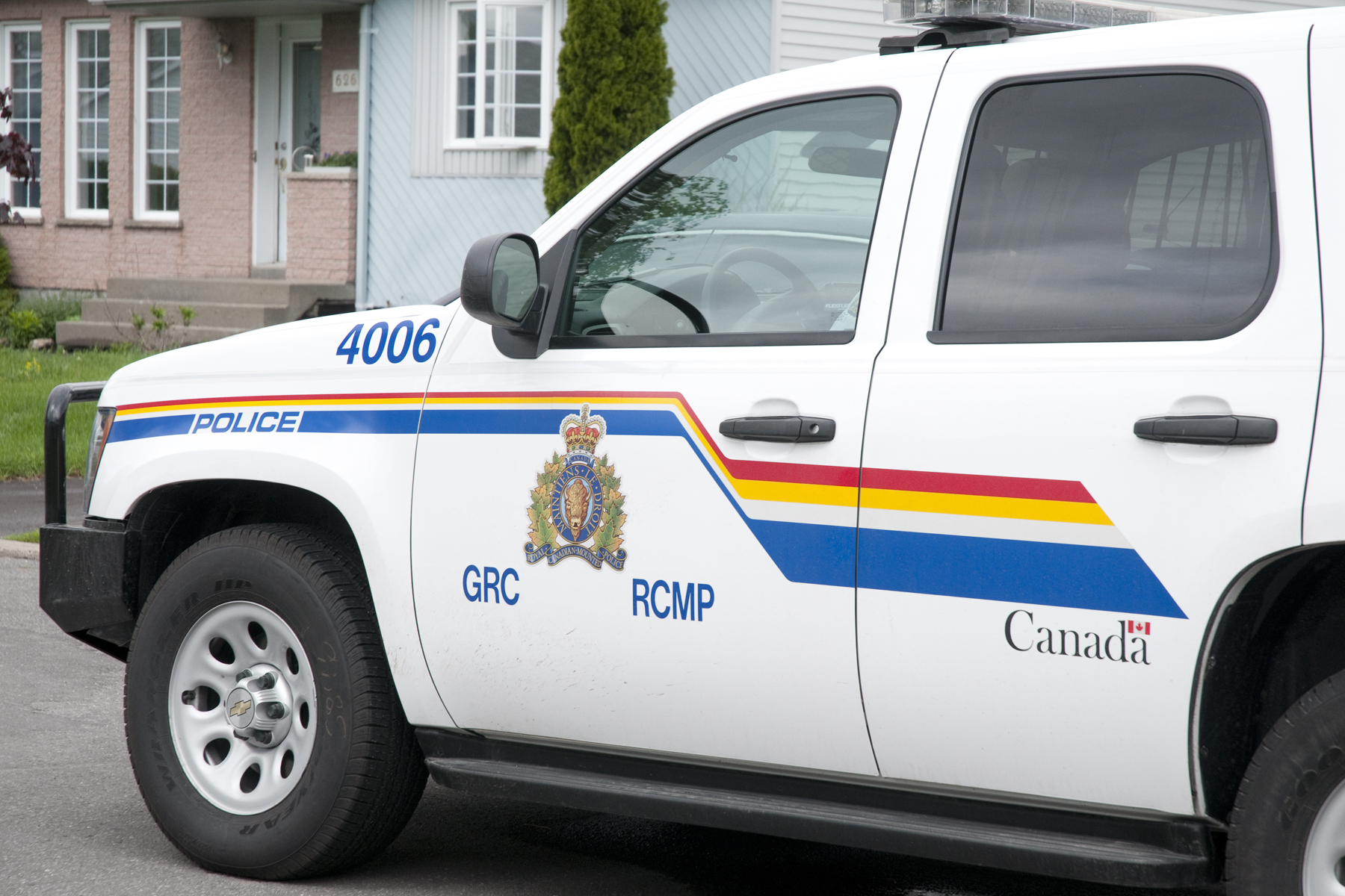 Un policier de la GRC de Saint-Rémi arrêté