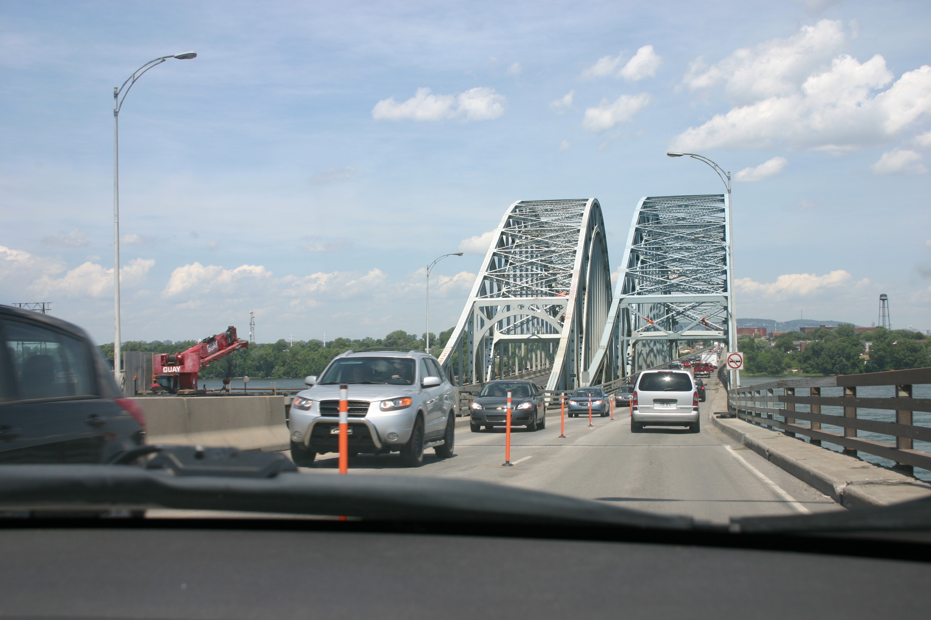 Les feux de circulation désynchronisés au pont Mercier