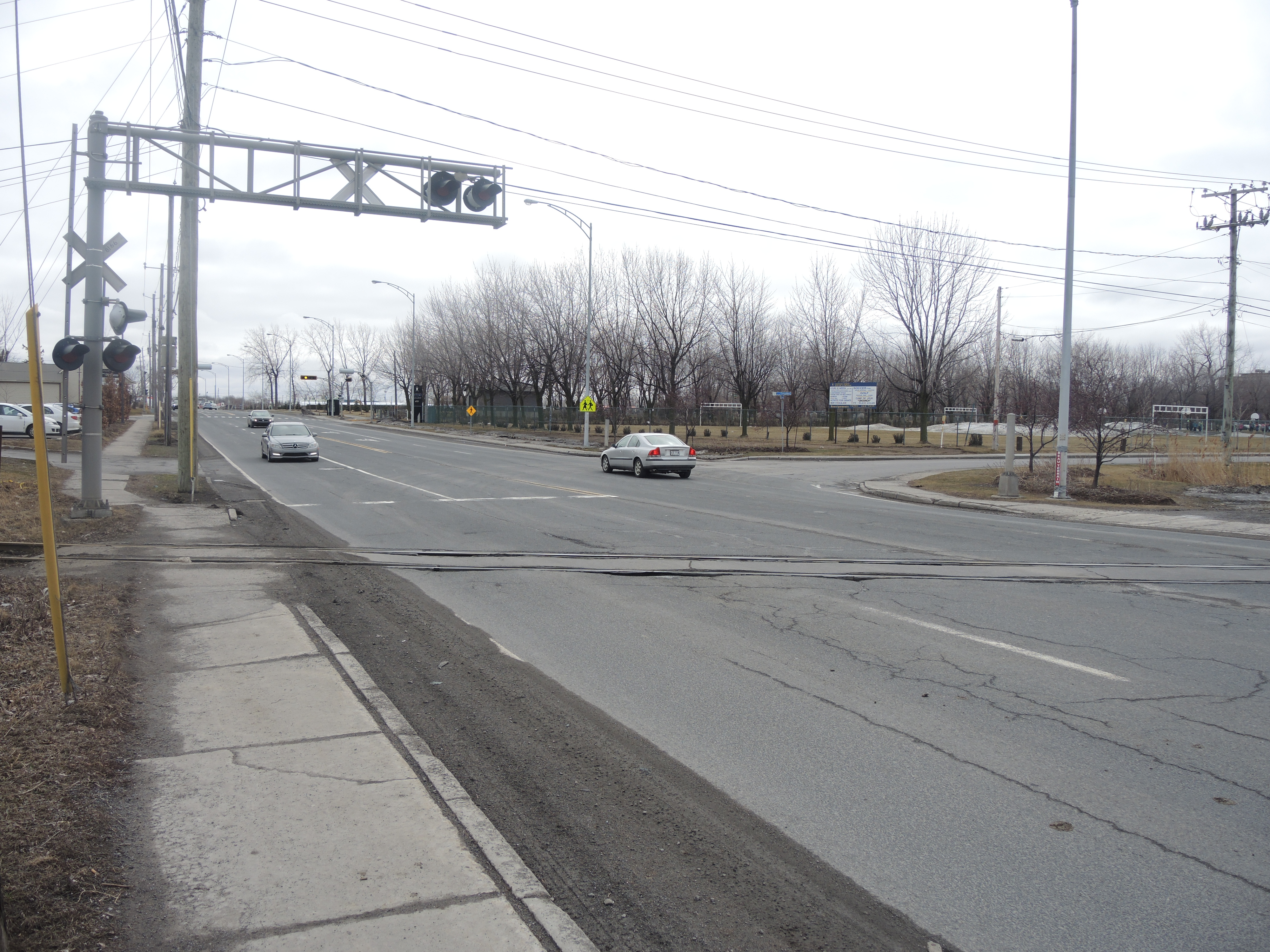 Collision entre un autobus et un véhicule à La Prairie