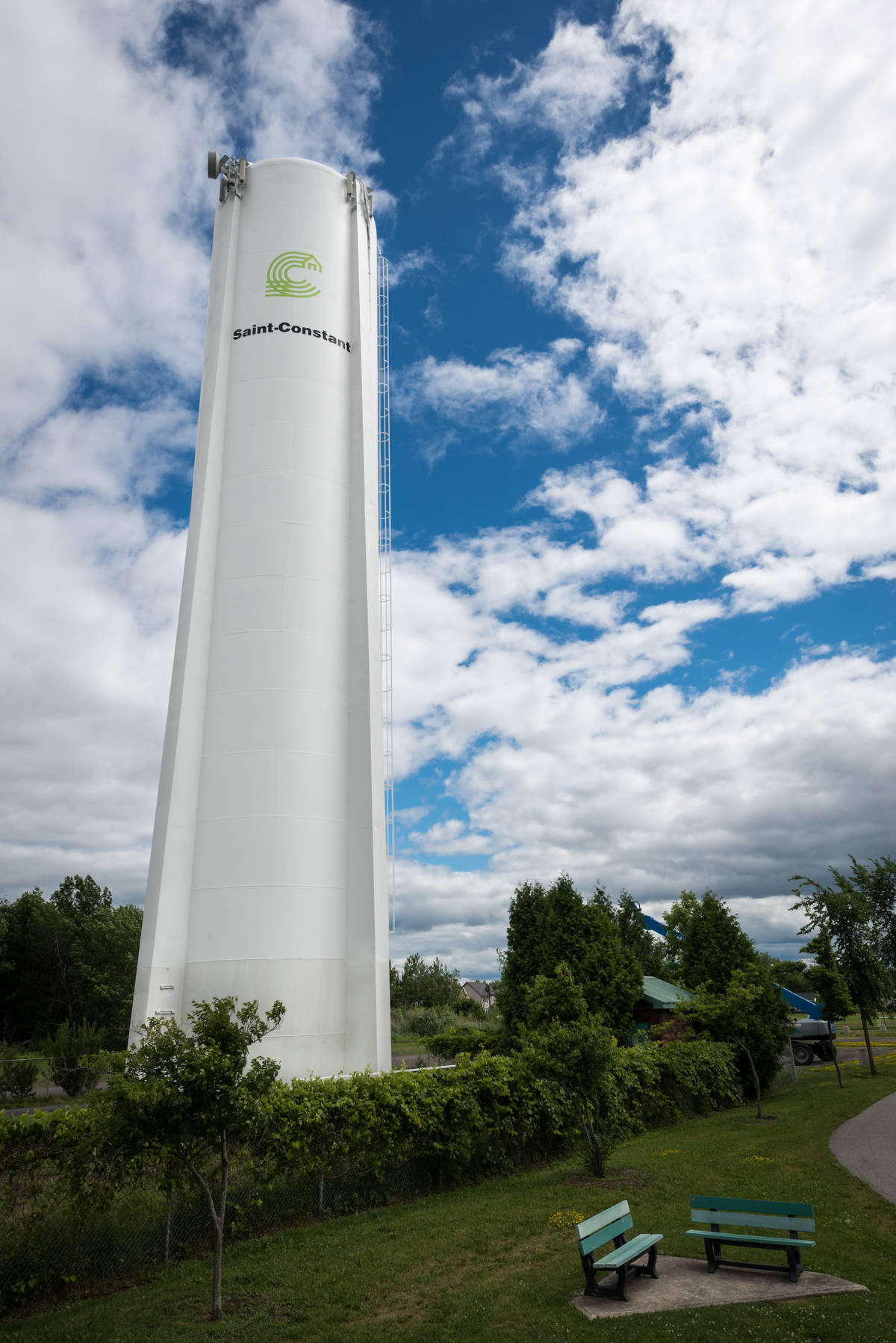 Une nouvelle allure pour la tour d’eau à Saint-Constant