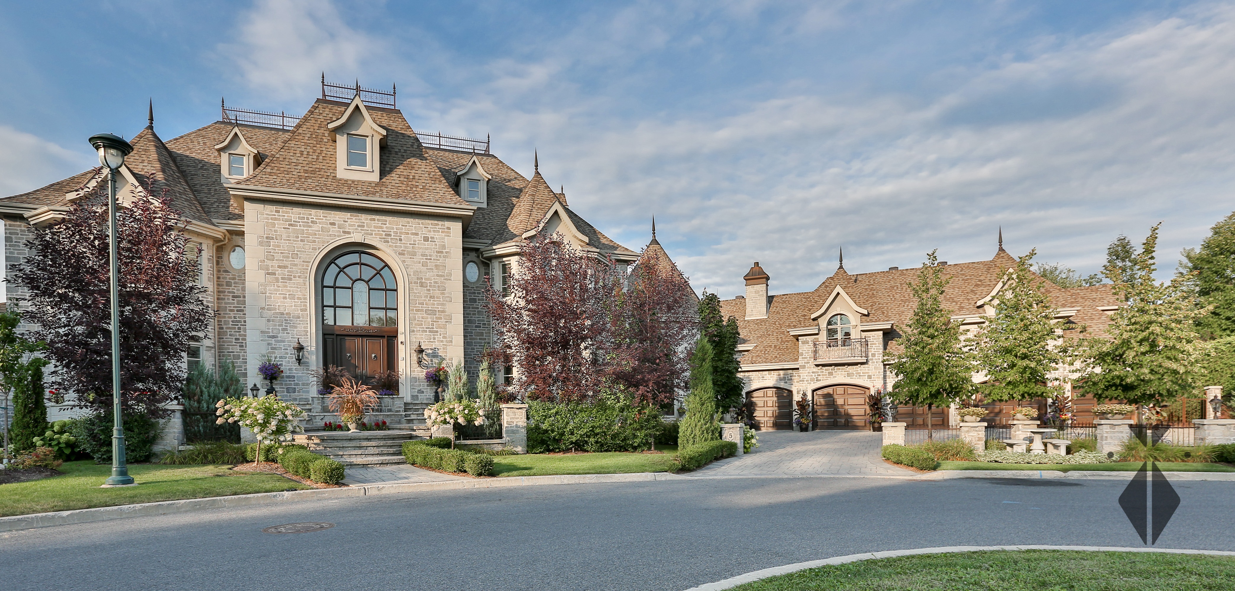 Actualité 27 juillet: manoir et moto