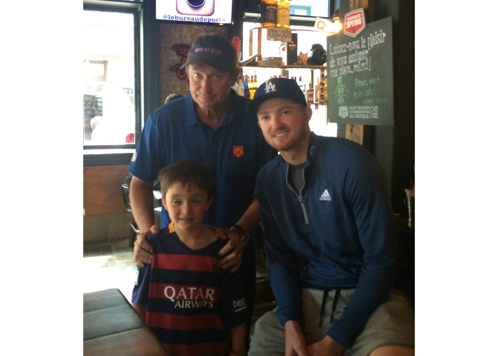 Une famille de La Prairie rencontre Wayne Gretzky