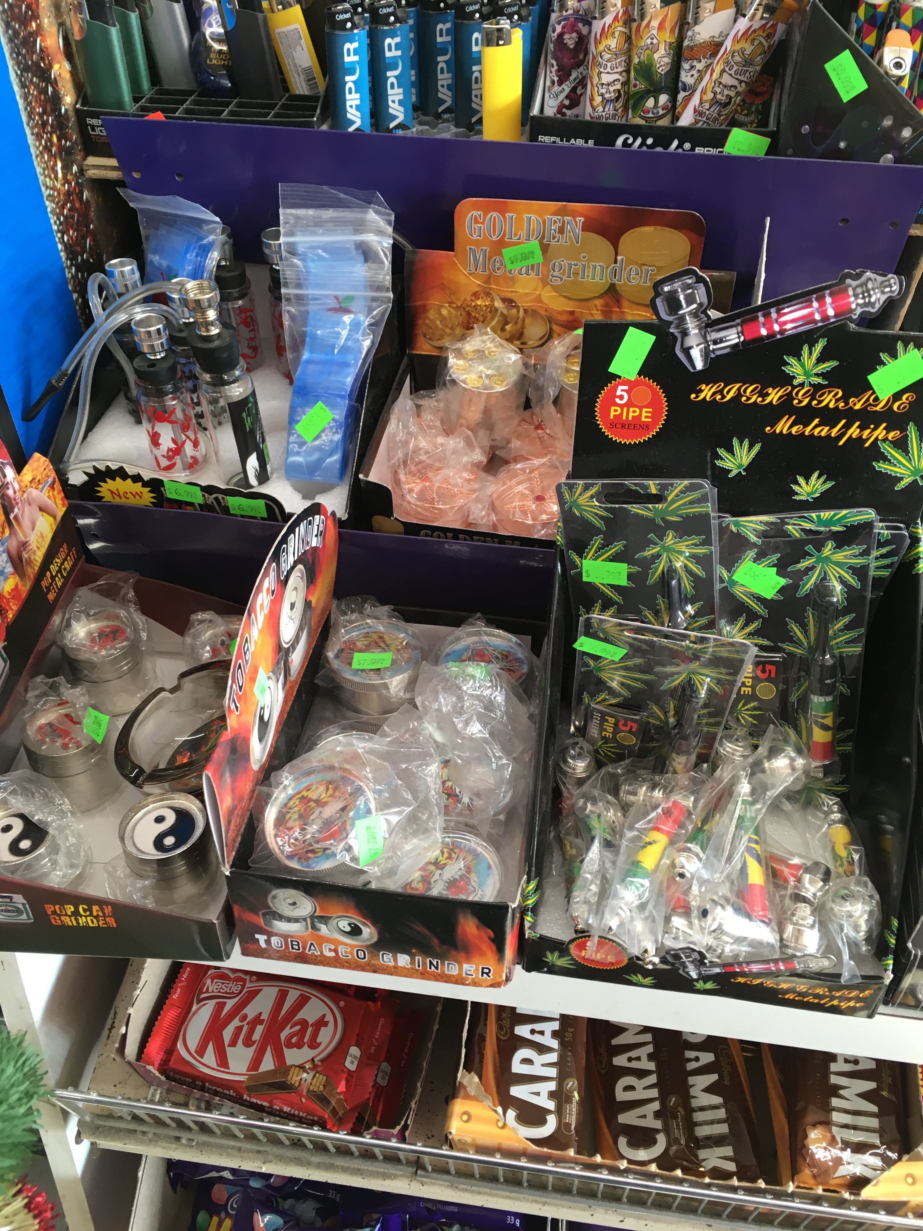 Produits du tabac accessibles à tous: le dépanneur s’est conformé à la loi